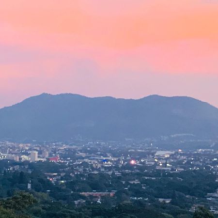Apartamento Con La Mejor Vista De San Salvador Esterno foto
